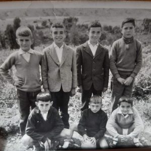 Agachados: Mariano, David y Javier. De pie: Jose, Julio, Santiago y Pablo.