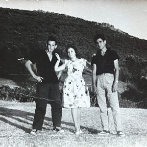 1956 aprox. Pepe (sobrino de Juanita), Eva y Vicente (hijo de Paca, Talavera).