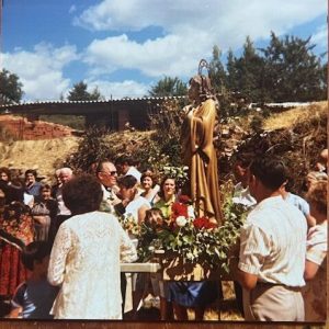 1985 aprox. Procesión.