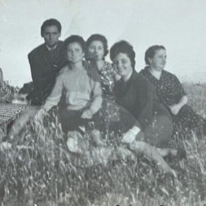 1966 aprox. Izquierda: ??,  Paulina, Vitorina, Eva y Guadalupe.